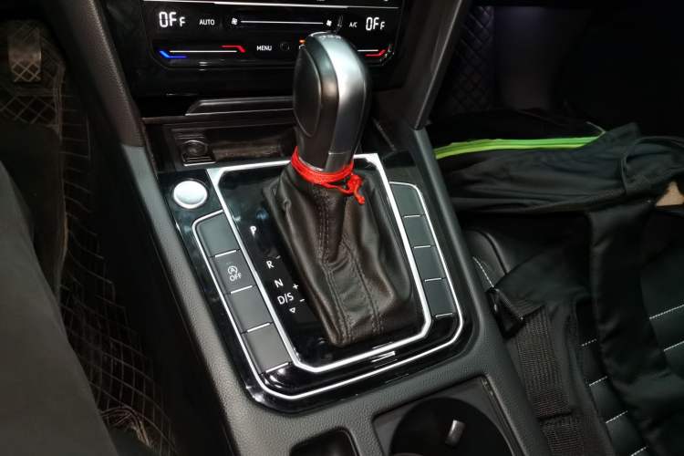 Used Volkswagen Magotan 2020 330TSI DSG Leading Model Gear Lever