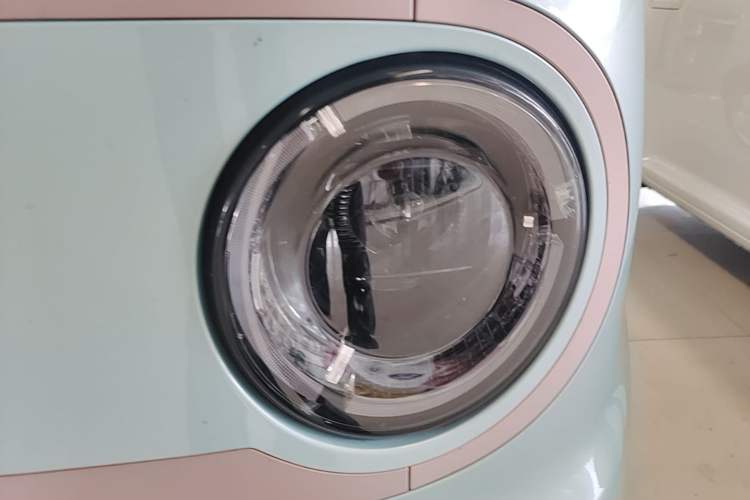 Used Geely Galaxy Panda 2023 Panda Mini 200km Endurance Bear
