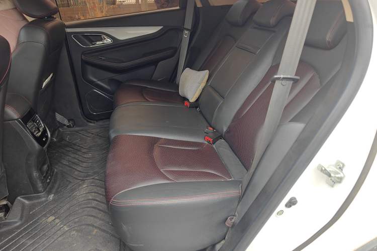 Used Baojun 560 2016 1.8L iAMT Luxury Model
