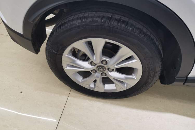 Used Toyota IZOA 2021 2.0L Yidong Edition
