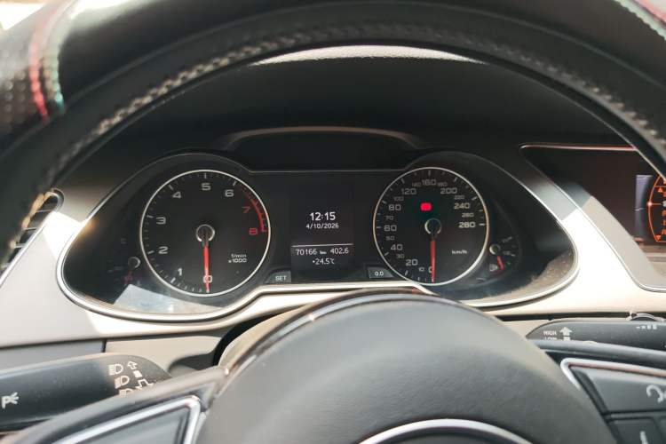 Used Audi A4L 2015 35 TFSI Millionth Anniversary Comfort Edition
