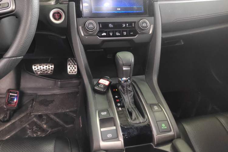 Used Honda Civic 2021 HATCHBACK 220TURBO CVT Trendy Cool Edition
