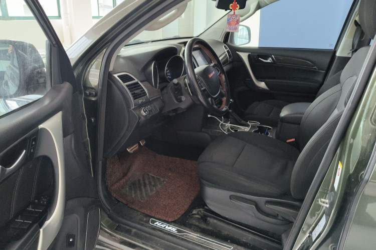 Used Haval H9 2015 2.0T Four-Wheel Drive Standard Model 7 Seats