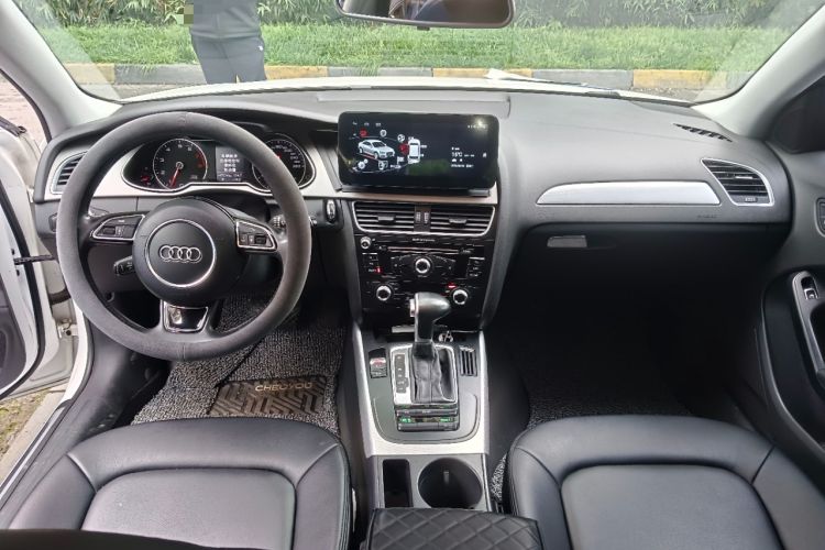 Used Audi A4L 2015 35 TFSI Automatic Standard Model Center Console