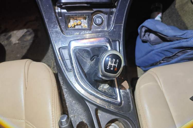 Used Brilliance V5 2012 1.6L Manual Luxury Model
