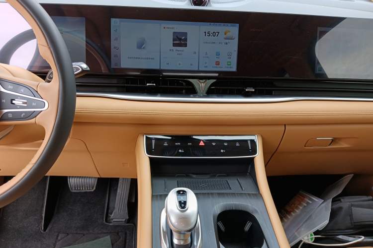 Used VOYAH Dream 2024 PHEV Extended-Range Premium Edition