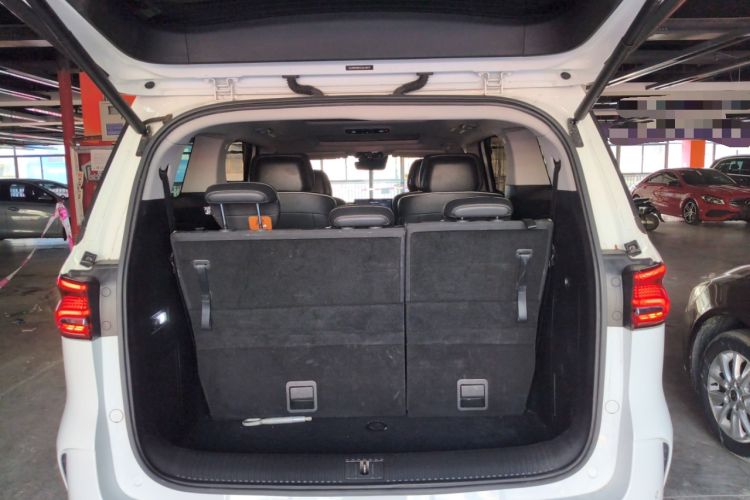 Used Roewe iMAX8 2021 400TGI Supreme Series Prestige Edition
