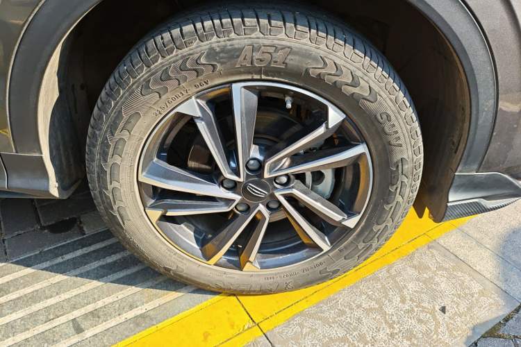 Used Geely Auto Coolray 2023 1.5T DCT Platinum Edition