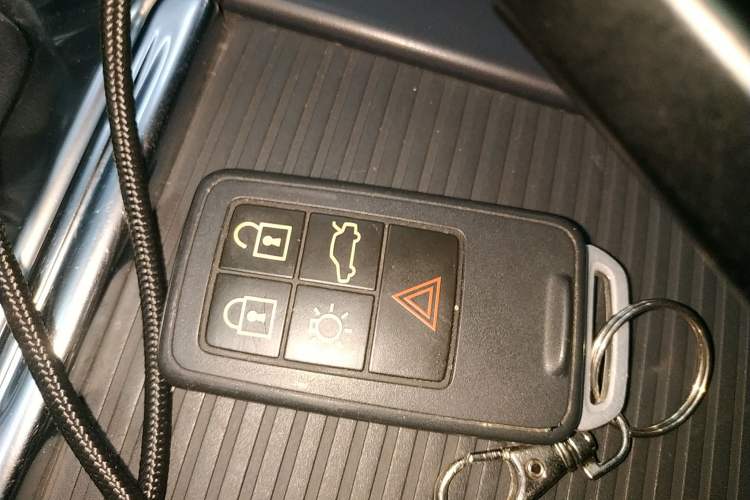 Used Volvo XC60 2017 T5 AWD Smart Upgrade Edition
