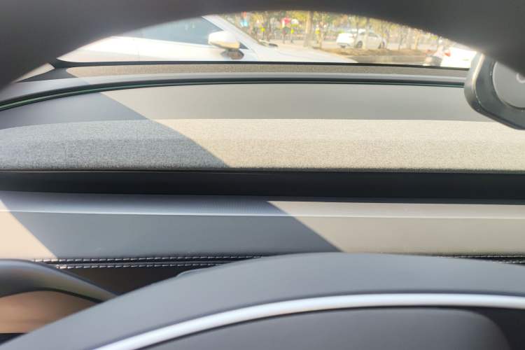 Used Tesla Model Y 2025 Rear-Wheel-Drive Version