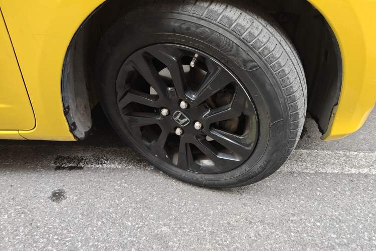 Used Honda Fit 2011 1.3L automatic comfort version
