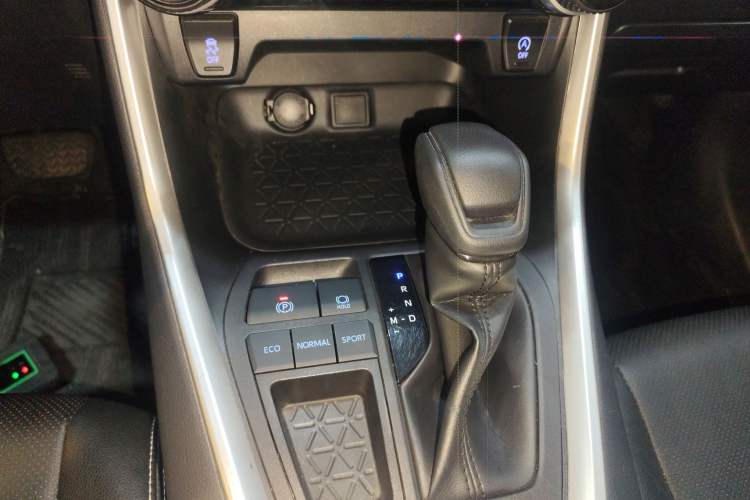 Used Toyota RAV4 2021 2.0L CVT Two-Wheel Drive Urban Edition