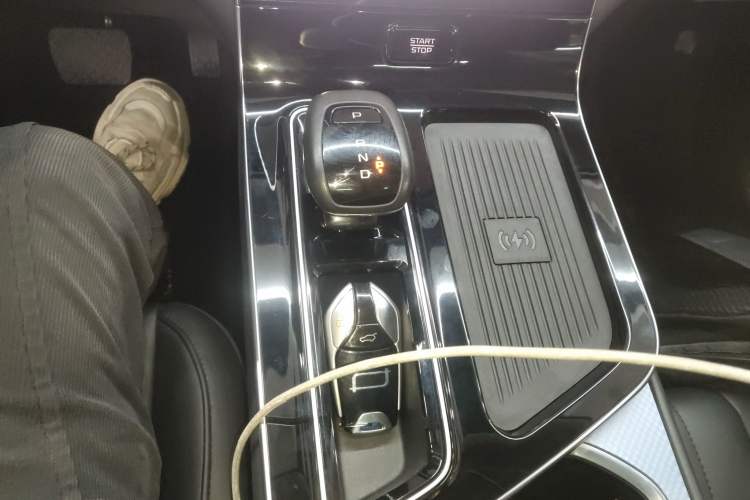 Used Bestune T90 2023 1.5T DCT Automatic Luxury Edition Gear Lever