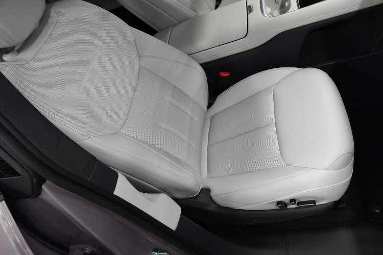 Used XPeng G6 2025 625 Long-Range Max Flagship Edition