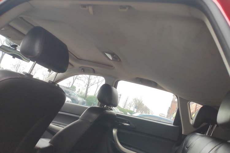 Used Changan CS35 2014 1.6L Automatic Luxury Model China IV Standard