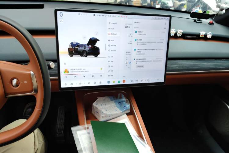 Used ONVO L60 2024 60 kWh Rear-Drive Version Audio And AC Panel