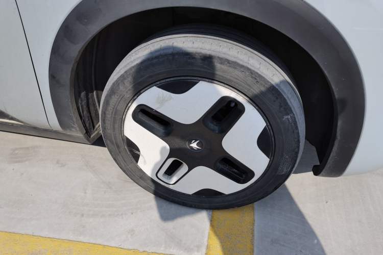 Used ARCFOX Kaola 2023 Parent-Child Edition Right Front Wheel Hub