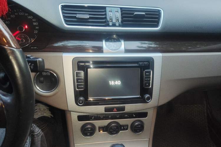 Used Volkswagen Magotan 2015 1.8TSI Prestige Model
