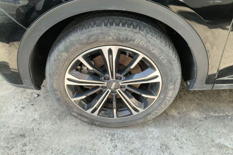 Used Wey VV6 2021 2.0T Two-Wheel Drive Smart Protection+
