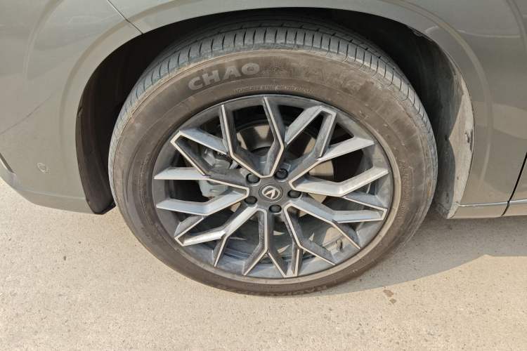 Used Changan UNI-Z New Energy 2024 Blue Whale Smart Electric iDD 125km Excellence Model
