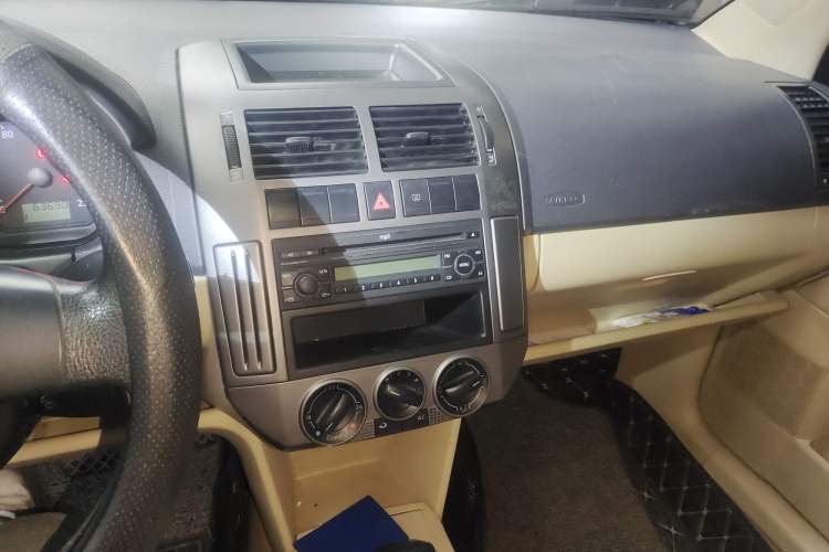 Used Volkswagen Polo 2009 Jingqing 1.4L Automatic Shushang Edition
