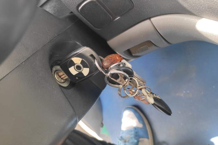 Used FORTHING Lingzhi 2014 M3 1.6L 7-Seater Comfort Model