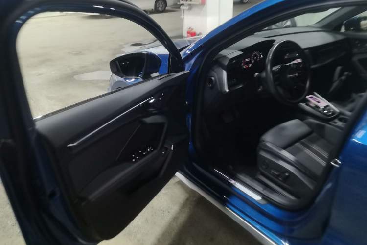 Used Audi A3 2021 Sportback 35 TFSI Fashionable Sports Model Driver Seat