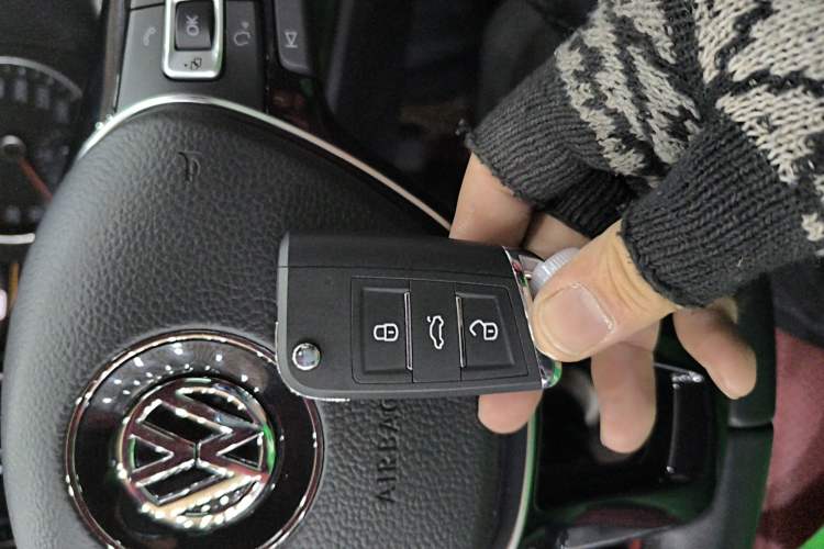 Used Volkswagen Multivan 2019 2.0 TSI 4x4 Prestige Edition 7-Seater
