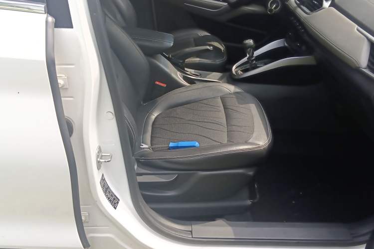 Used Baojun 510 2017 1.5L Manual Fashion Model Right Front Seat