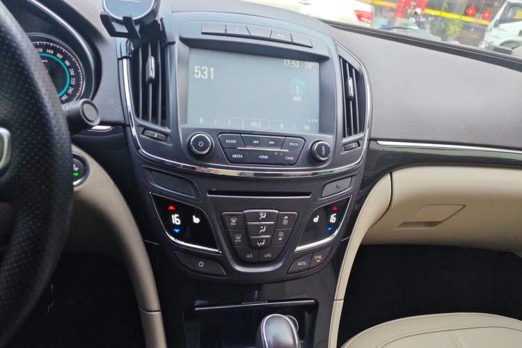 Used Buick Regal 2015 2.0L Elite Fashion Edition
