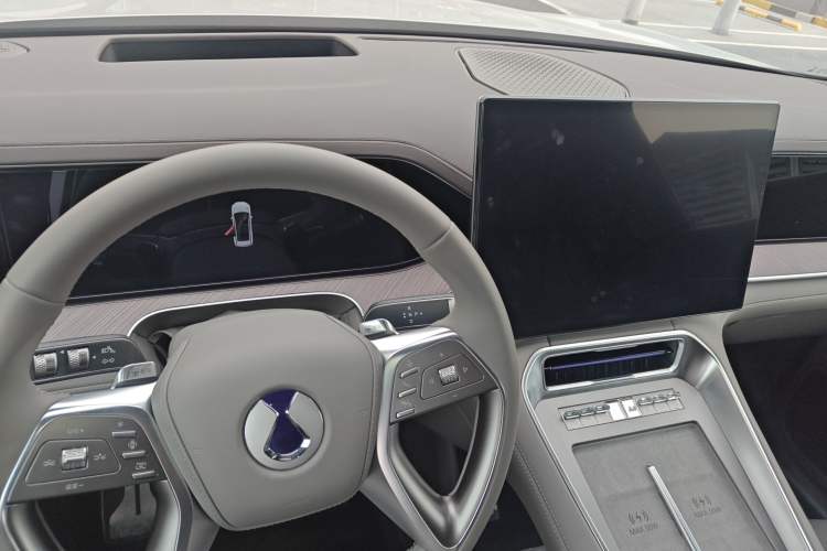 Used Denza N9 2025 Flagship Model