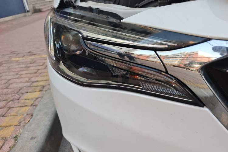 Used Buick GT 2019 18T Automatic Connected Flagship Version China VI Standard Right Front Headlight