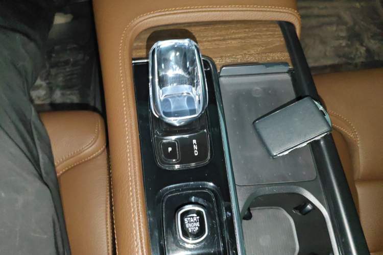 Used Volvo S90 2022 B5 Zhiyuan Luxury Edition Gear Lever