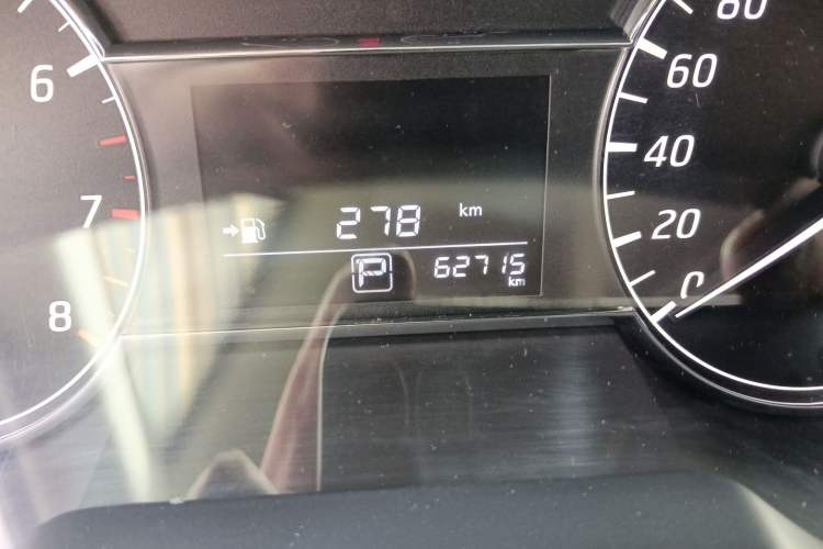 Used Nissan Tiida 2016 1.6L CVT Cool Dynamic Edition
