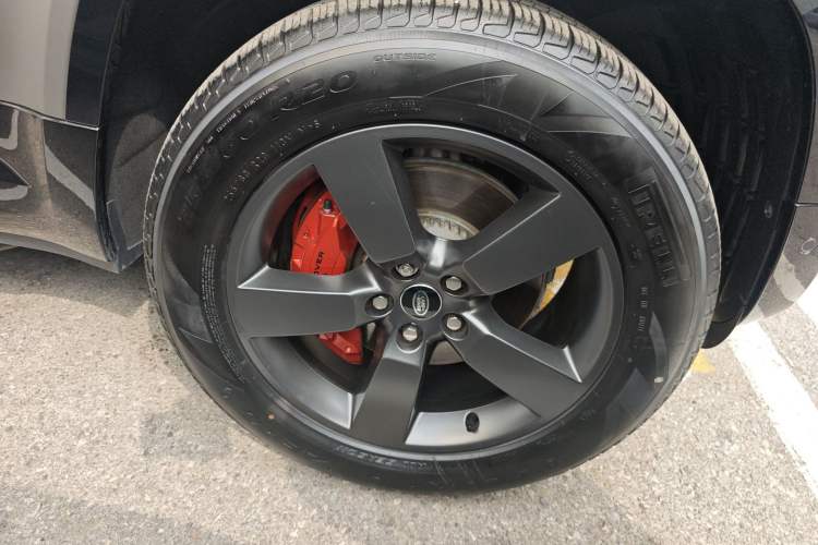 Used Land Rover Defender 2025 110 3.0T P400 X Right Front Wheel Hub