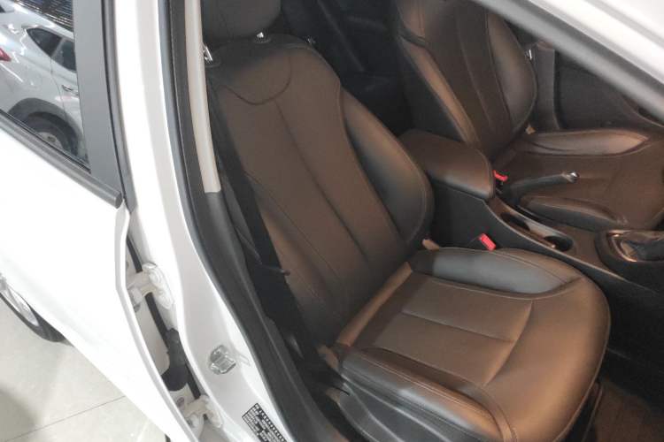 Used Buick GT 2021 Revised Version Flagship 1.5L Automatic Elite Edition Right Front Seat