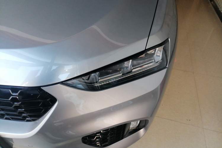 Used Wey VV7 2017 2.0T Flagship Model
