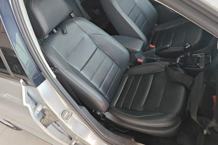 Used Volkswagen Bora 2016 1.6L Manual Comfort Model