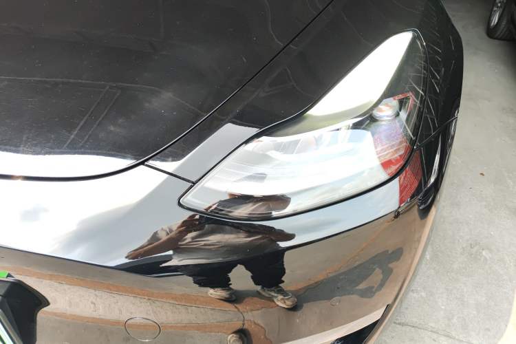 Used Tesla Model Y 2022 Long-Range All-Wheel-Drive Version Left Front Headlight