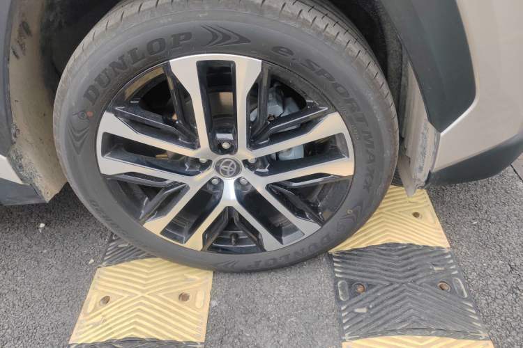 Used Toyota Wildlander 2026 Model 2.0L Smart Electric Hybrid Dual-Engine PRO+