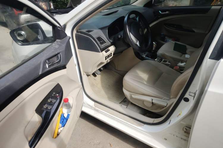 Used BYD Surui 2012 1.5L Manual Luxury Version
