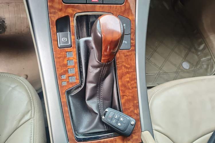 Used Buick LaCrosse 2011 2.4L SIDI Haoya Edition Gear Lever