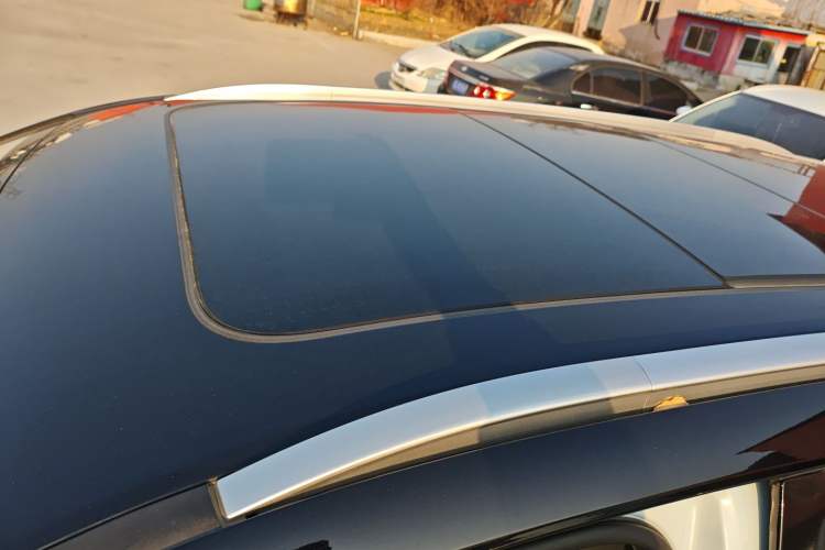 Used Wuling Asta 2022 2.0L DHT Electric-Speed Version
