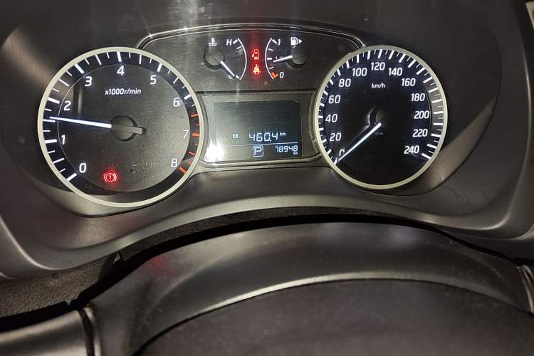 Used Nissan Sylphy 2016 1.6 XL CVT Deluxe Edition Odometer Close Up