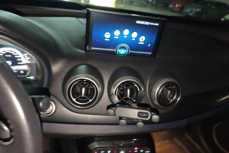 Used Wey VV7 2017 2.0T Ultra-Luxury Version
