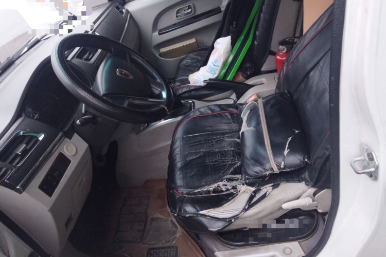 Used Jinbei New Hiace X30L 2018 1.5L Business Edition DLCG14 Left Front Seat