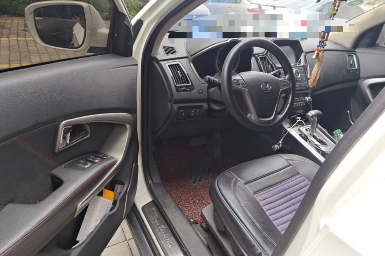 Used Huatai Santa Fe 2016 1.5T Gasoline Automatic Two-Wheel Drive i3 Model with Smart Features
