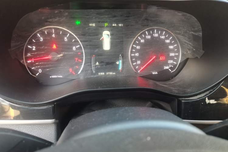 Used BYD Song MAX 2017 1.5T Automatic Smart Connect Luxury 7-Seater Odometer Close Up