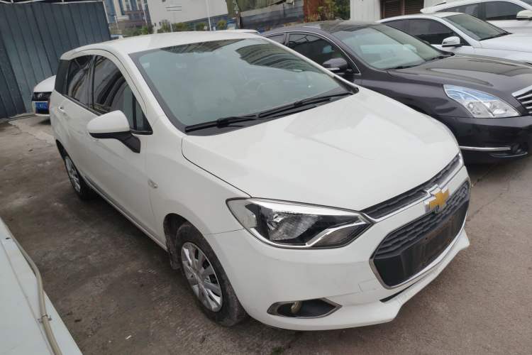 Used Chevrolet Lova RV 2016 1.5L Manual Comfort Edition
