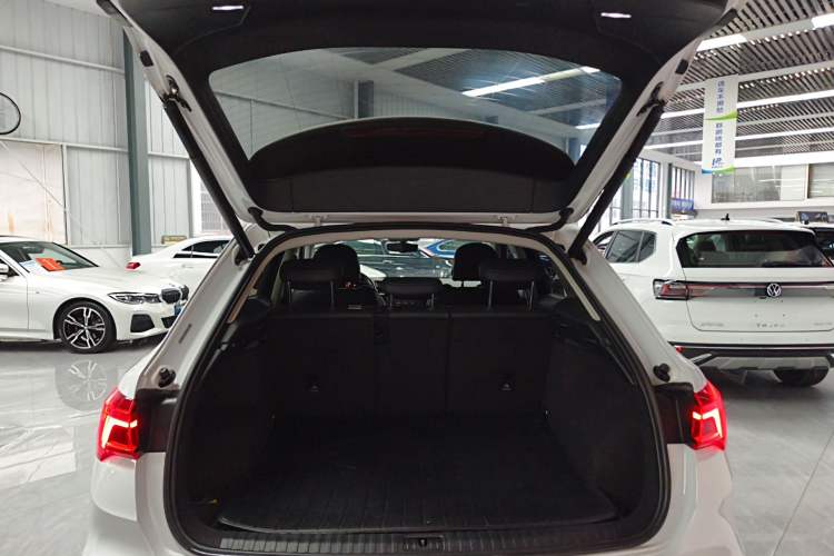 Used Audi Q3 2019 35 TFSI Fashion Dynamic Model
